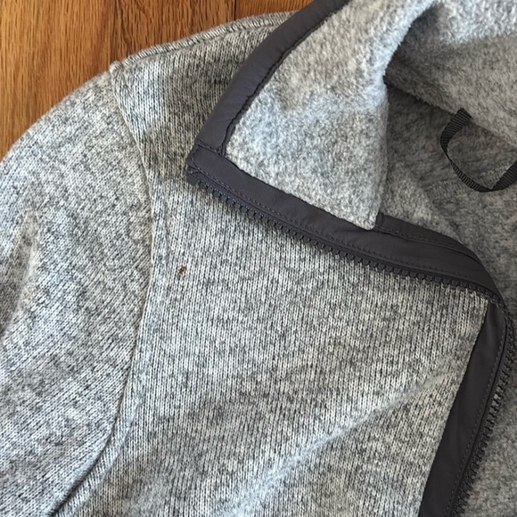 Lululemon It's Fleecing Cold Women's Athleisure Gray Jacket Size 6 - Picture 5 of 5